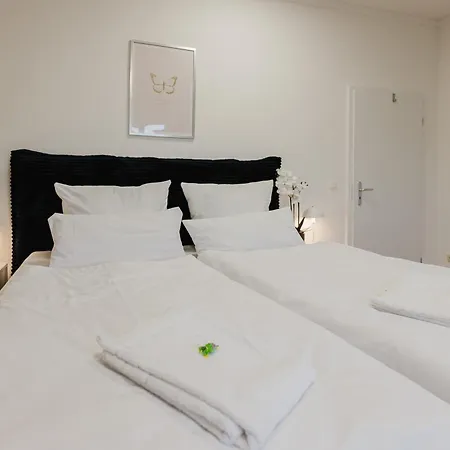 Monti Стендаль